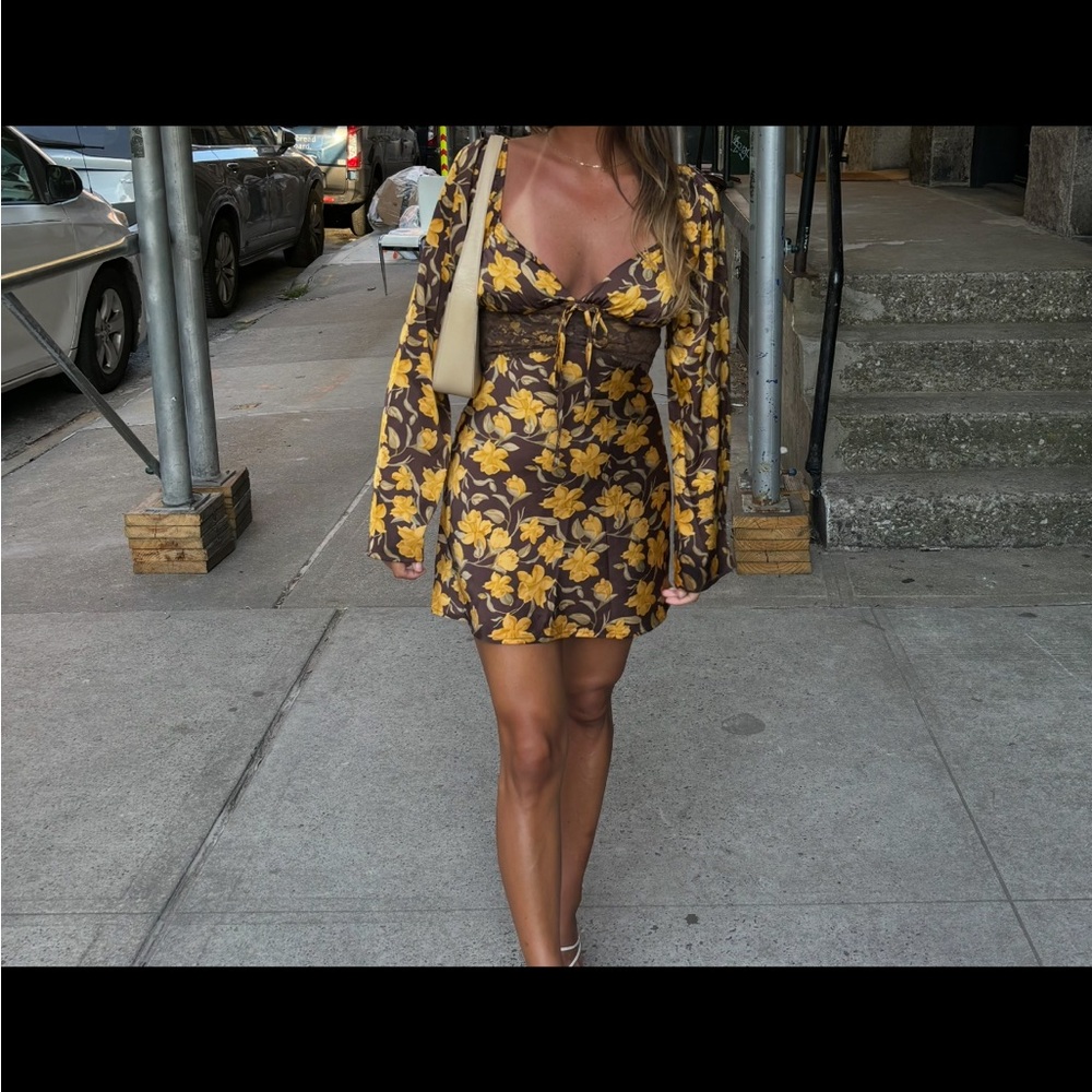 Black and Yellow Plunge Long Sleeve Mini Dress